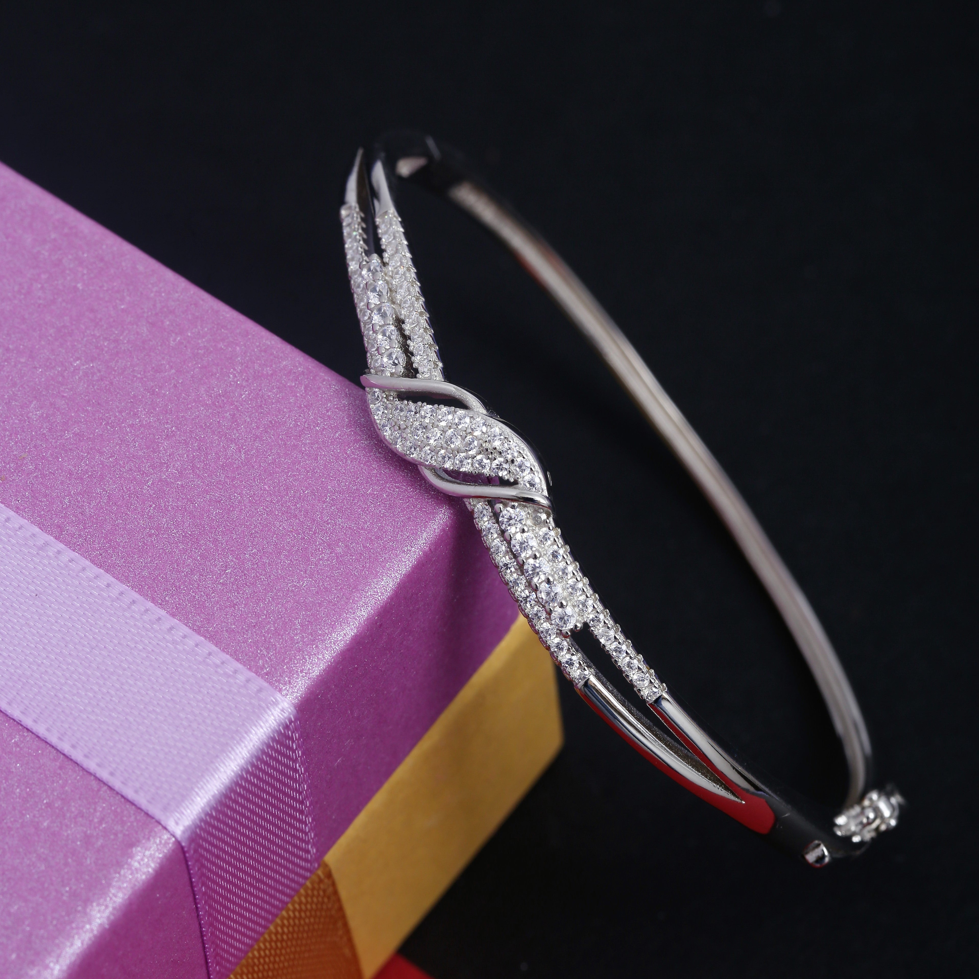 1 Gram Gold Plated Link Best Quality Elegant Design Bracelet for Men -  Style C846 – Soni Fashion®